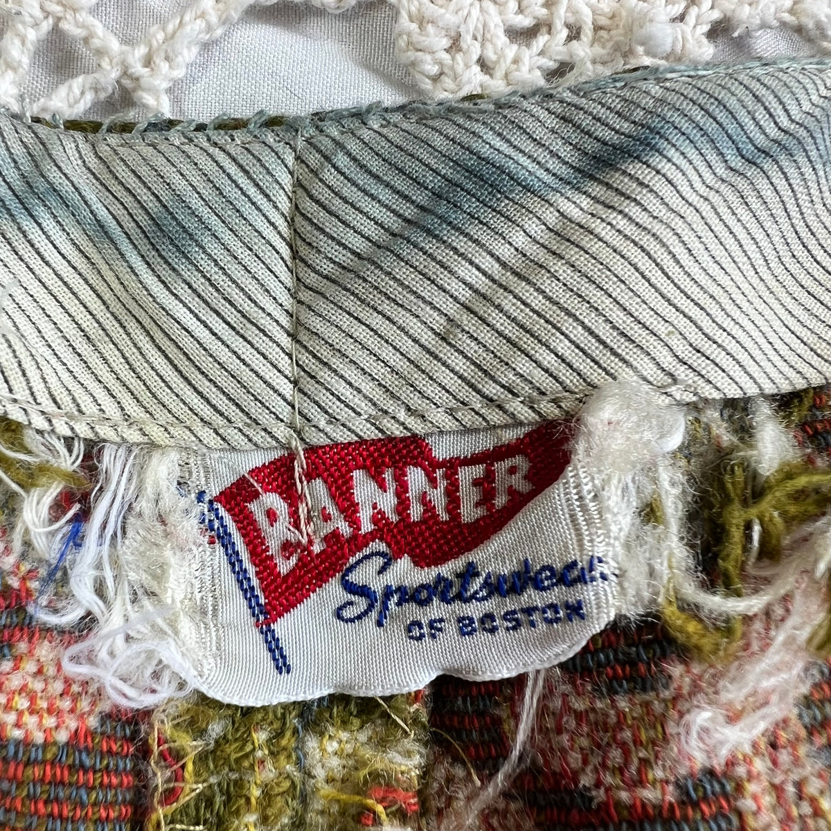 60s Tapestry Floral Carpet Bell Bottom Pants 30x26.5
