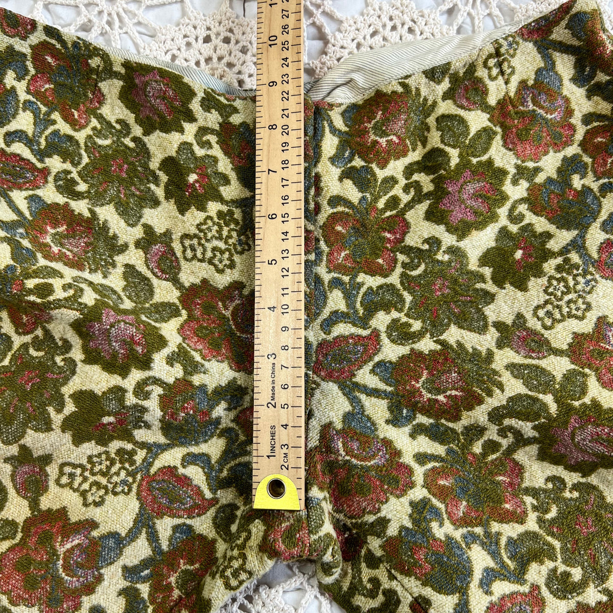60s Tapestry Floral Carpet Bell Bottom Pants 30x26.5